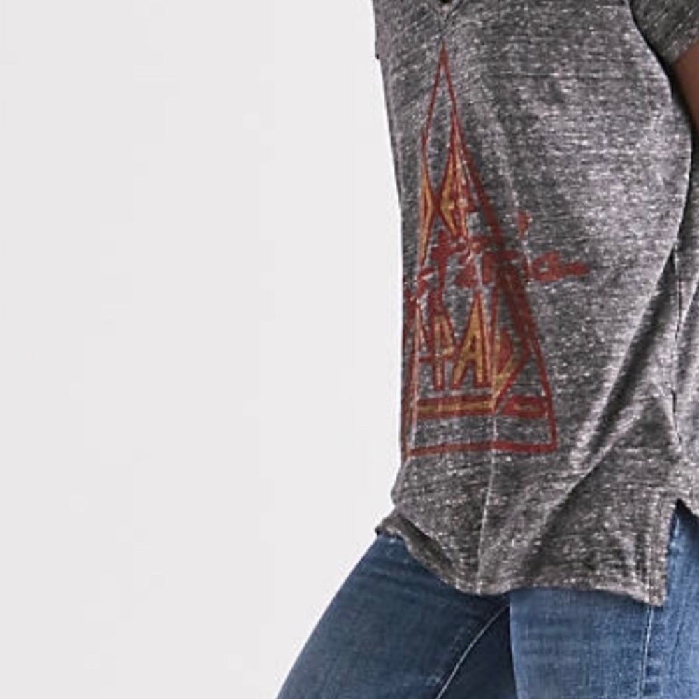 NWT Lucky Brand Def Leppard burnout distressed top - Picture 2 of 8